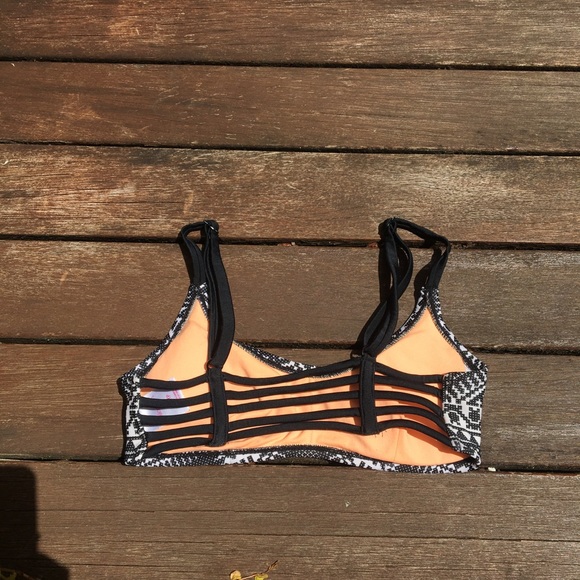 bikini Top - Picture 5 of 6